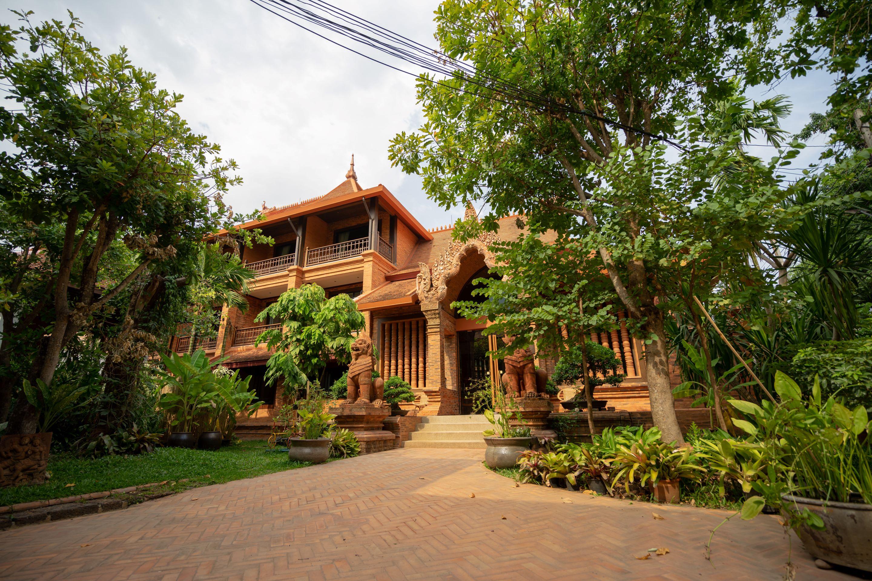 Phor Liang Meun Terracotta Arts - Sha Extra Plus Chiang Mai Exterior photo